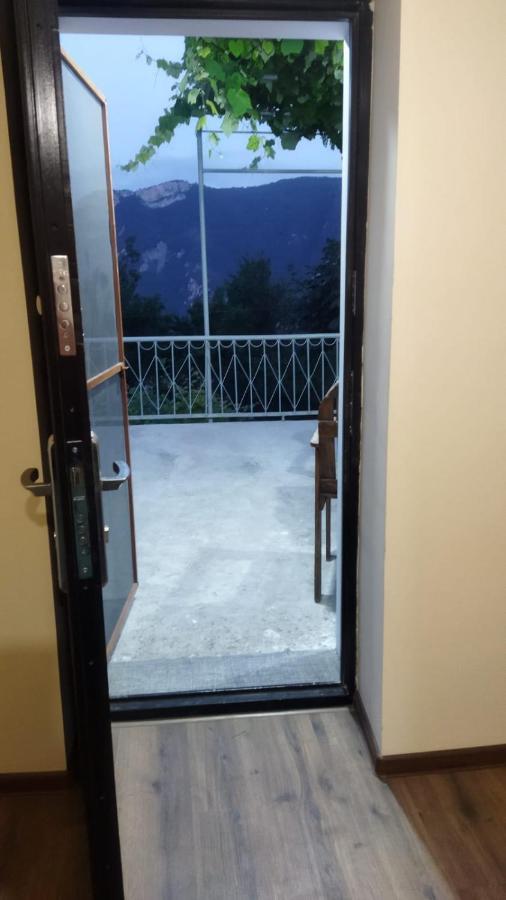 Arman Bed And Breakfast Halidzor Bagian luar foto
